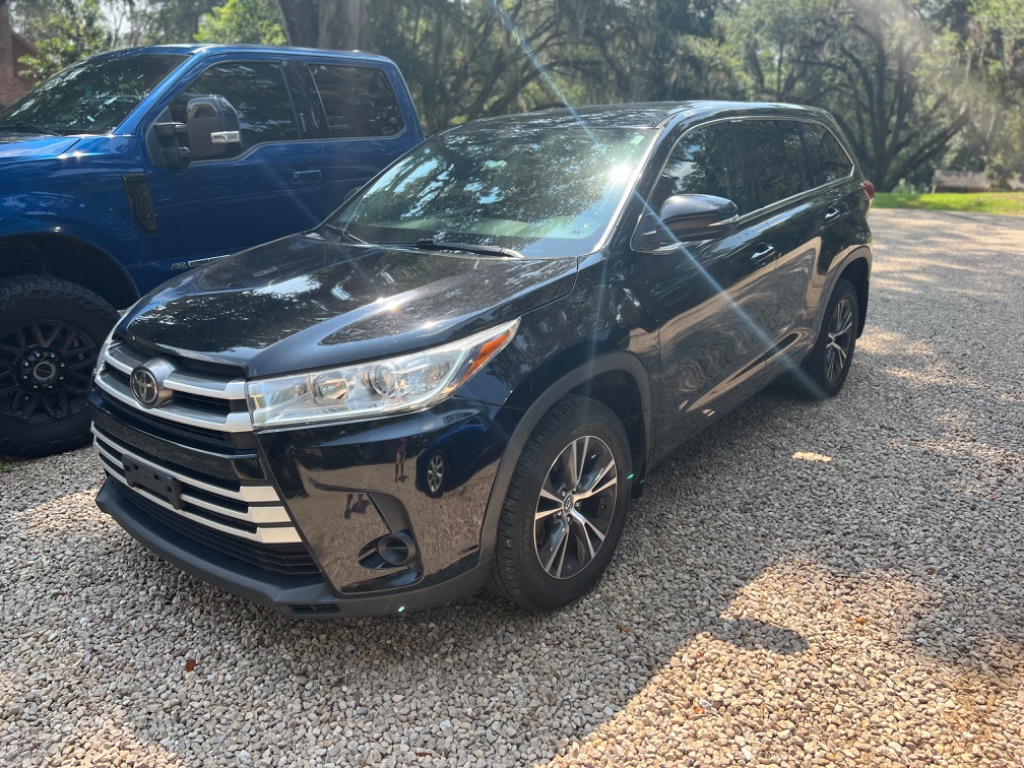 2017 Toyota Highlander LE